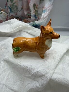 Vintage Beswick Pembrooke Welsh Corgi  Dog Figurine